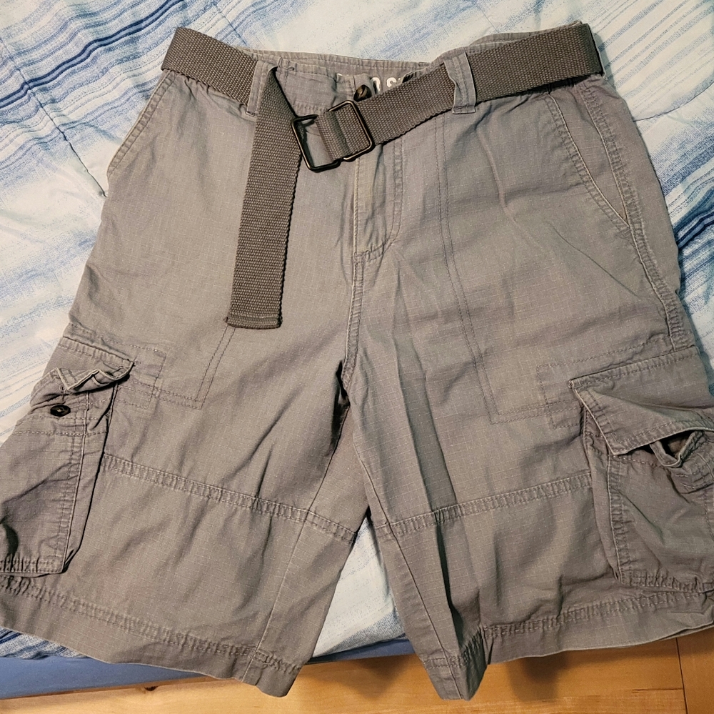 Men's cargo shorts